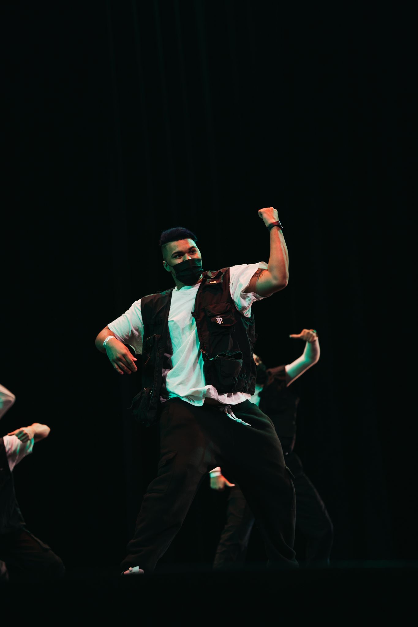 Kv100467 51429663825 o