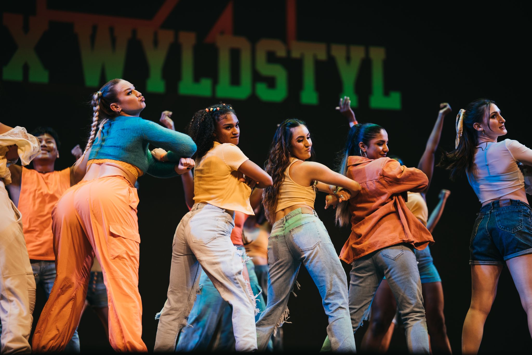 Kv100899 51428711556 o