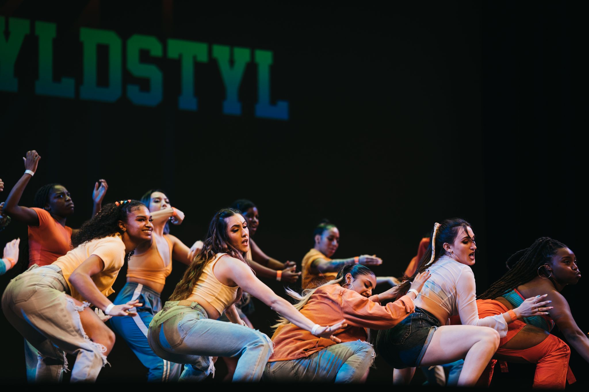 Kv100900 51429682725 o