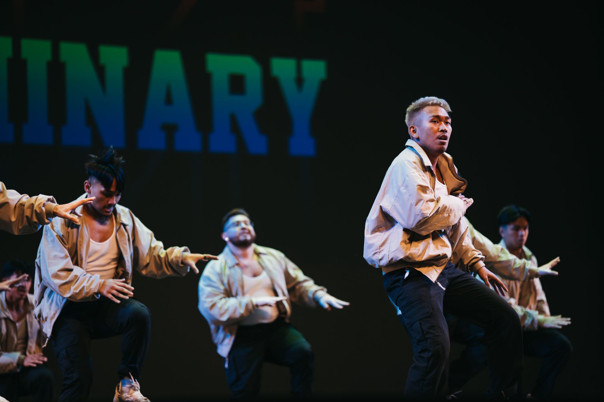 Kv100700 51429673685 o